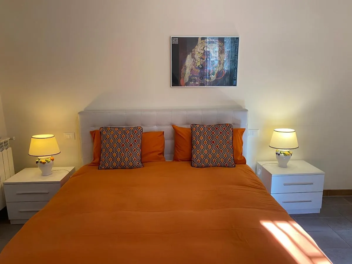 Trastevere Oasi Garden Apartment - Roma 0*, Rome Italy