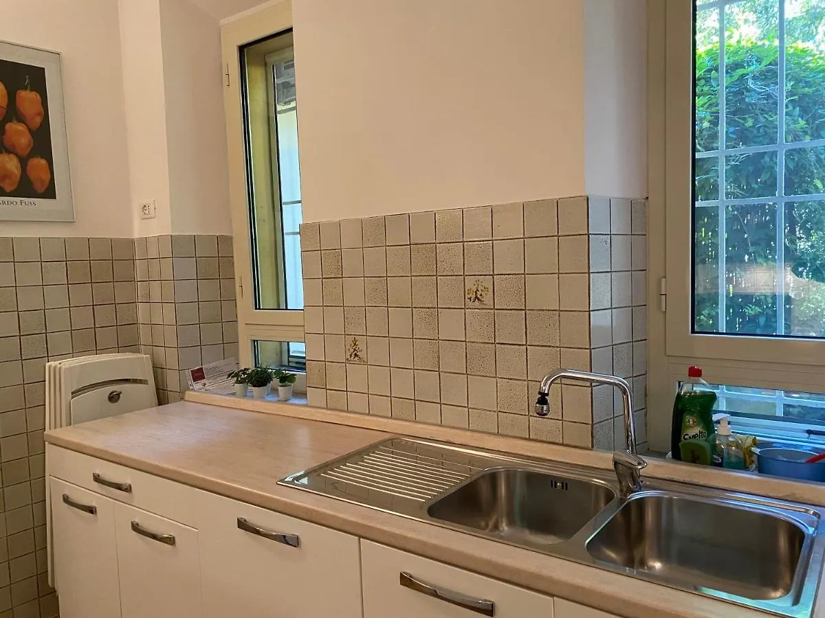 Trastevere Oasi Garden Apartment - Roma Italy